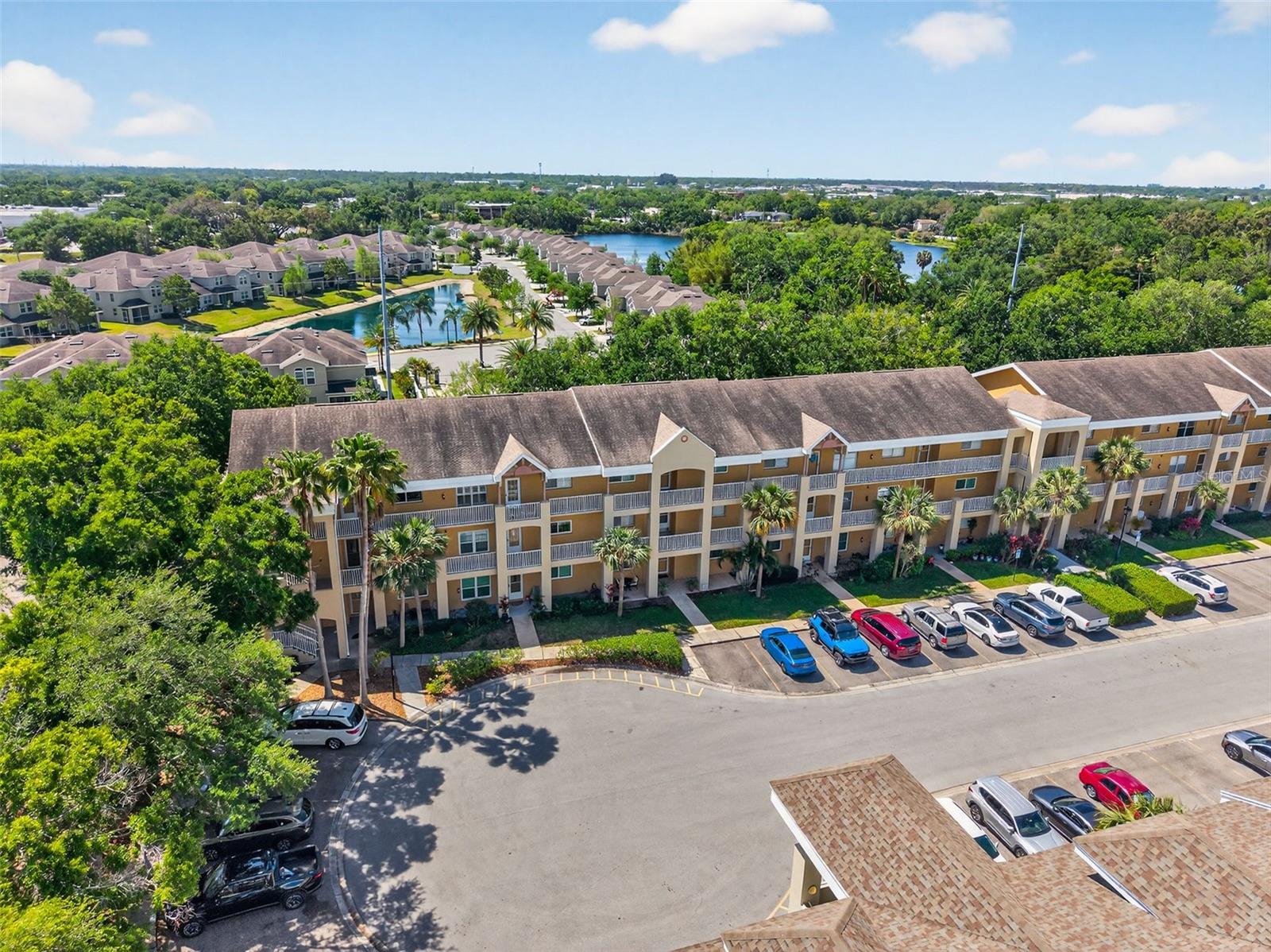 ON TOP OF THE WORLD - Residential