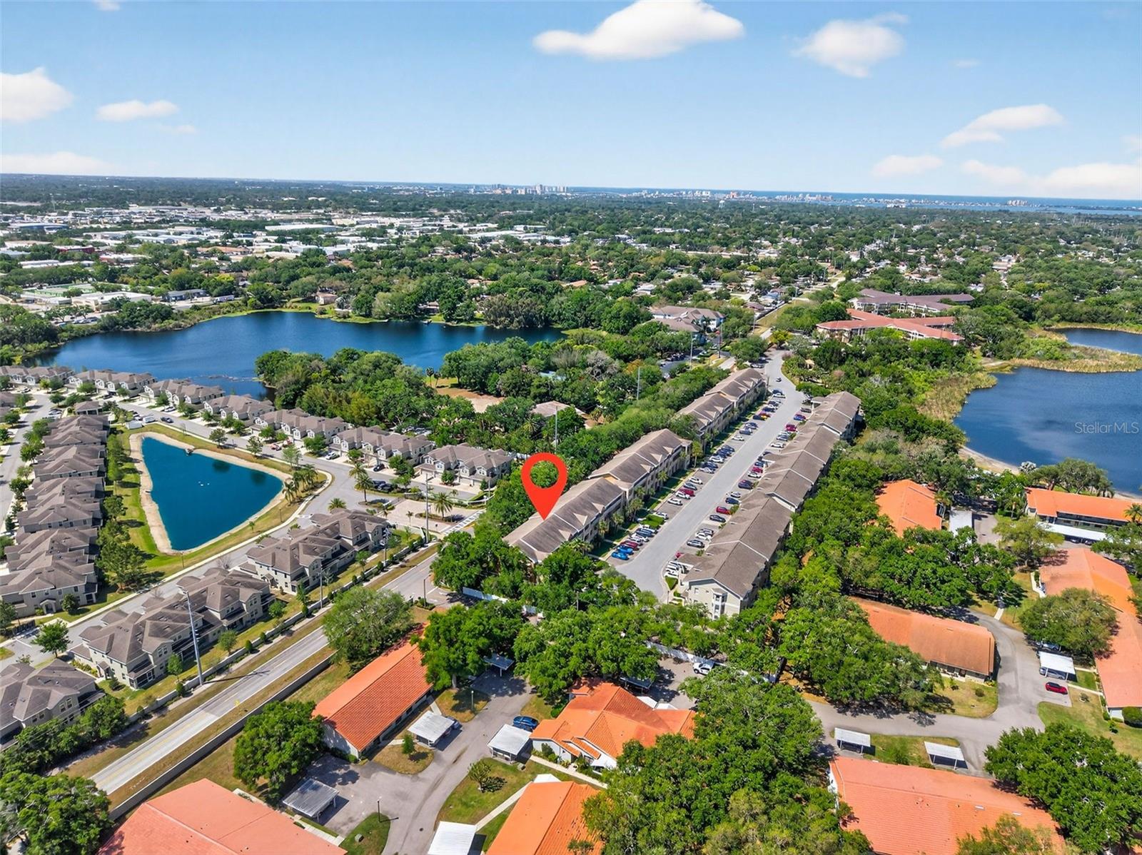 ON TOP OF THE WORLD - Residential