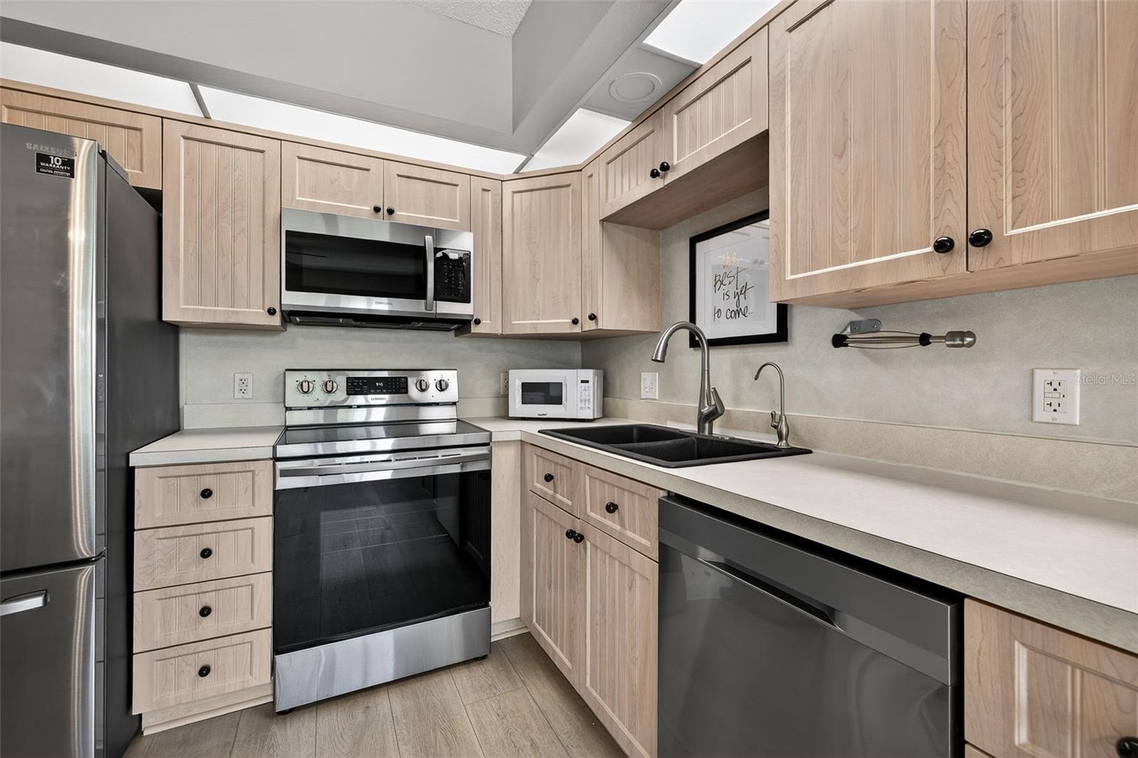 ON TOP OF THE WORLD - Residential