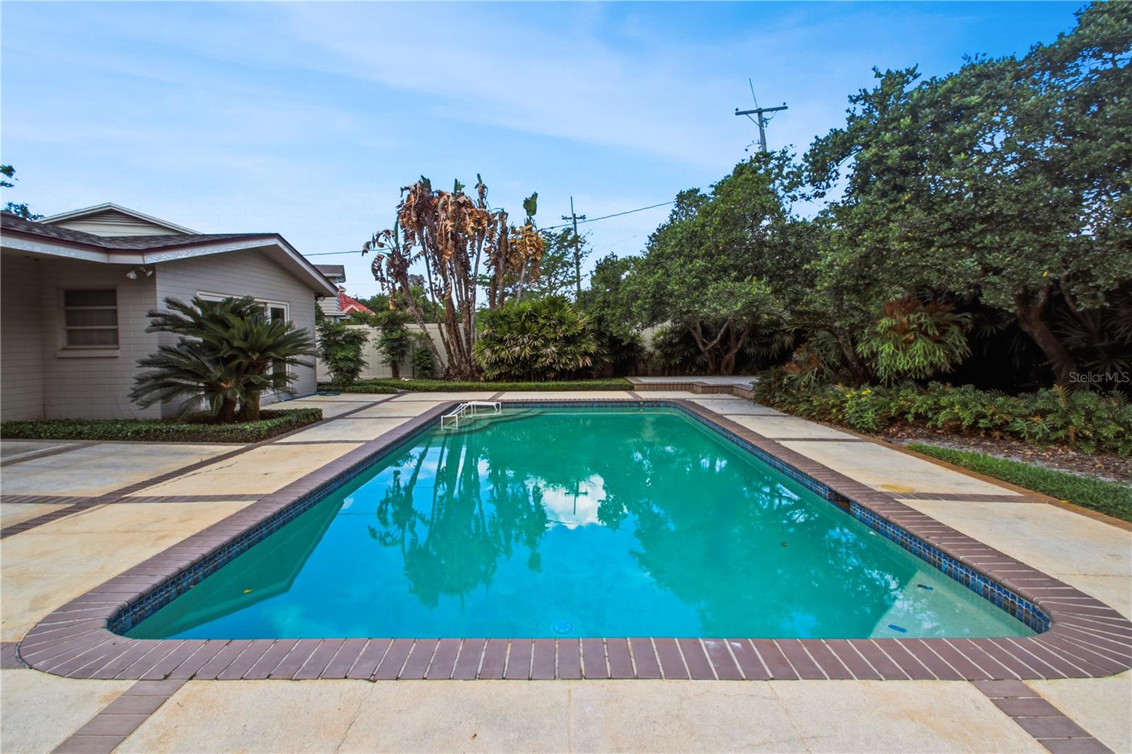 SPRING LAKE TERRACE - Residential