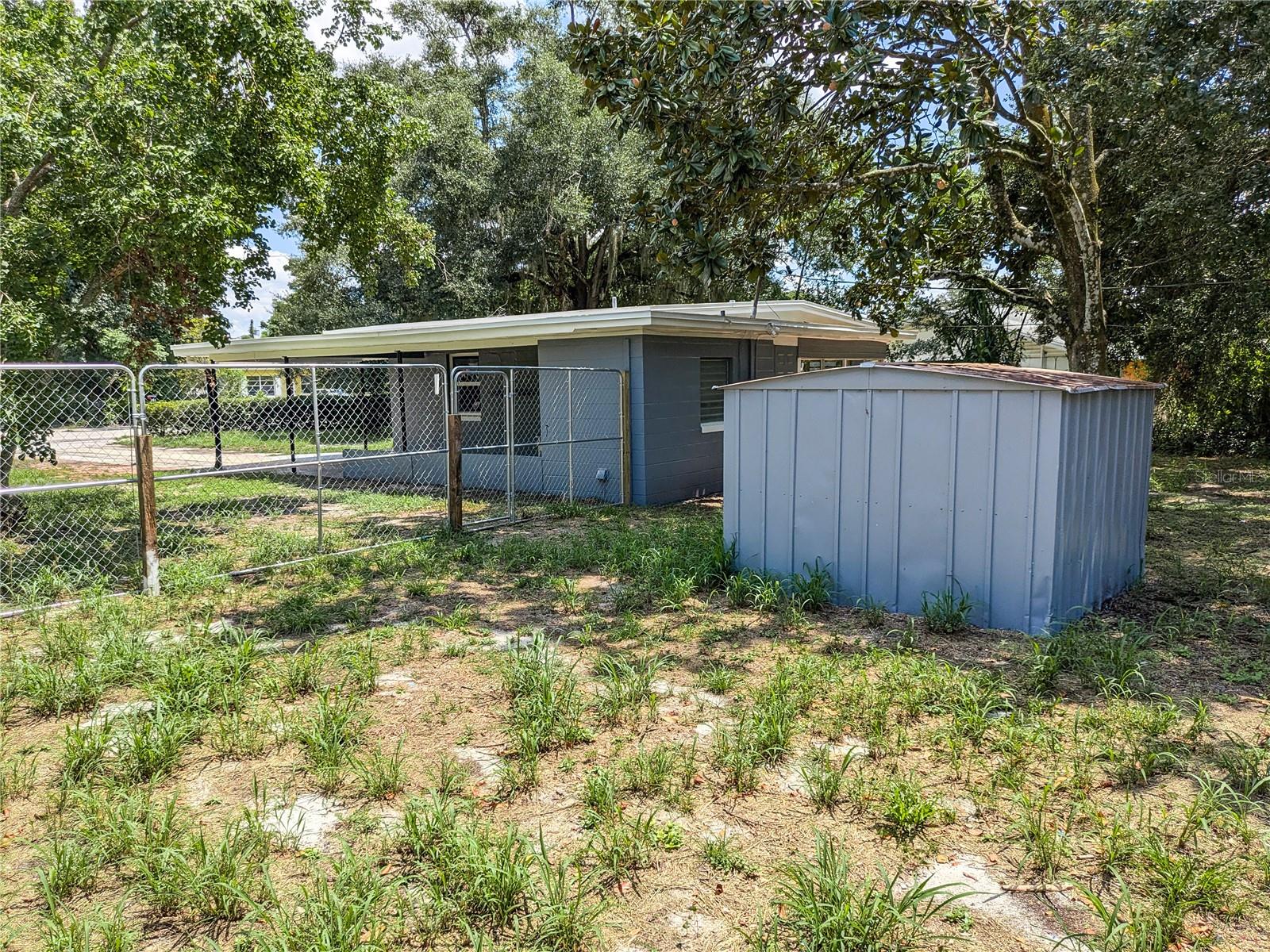 Photo 41 of 46 of 612 ORANGE AVENUE house