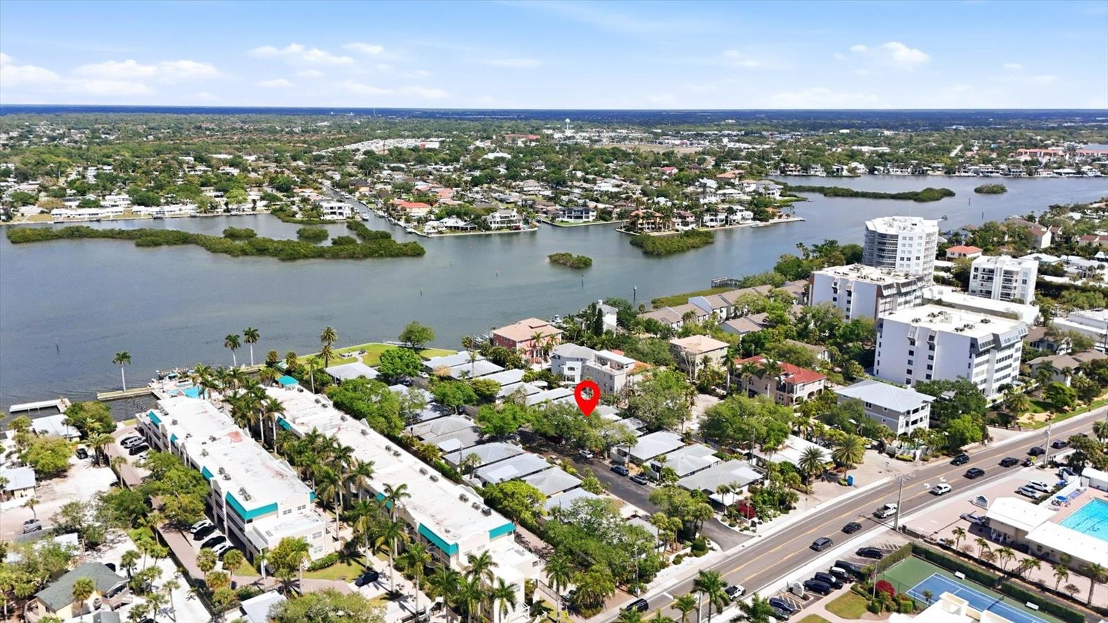 PROVINCIAL GARDENS - Residential