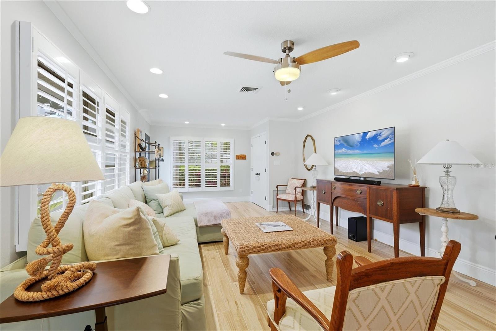 PROVINCIAL GARDENS - Residential