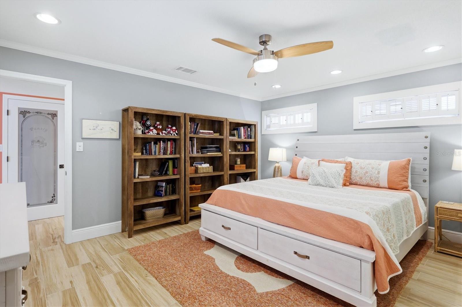 PROVINCIAL GARDENS - Residential