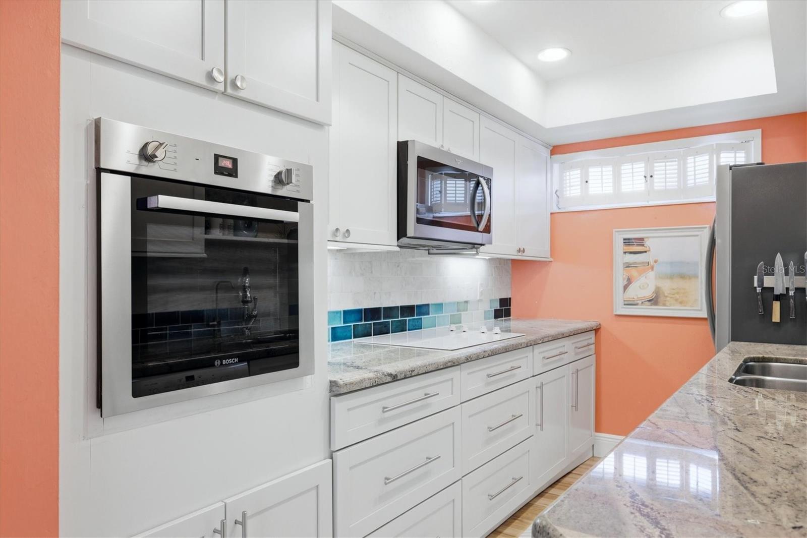 PROVINCIAL GARDENS - Residential