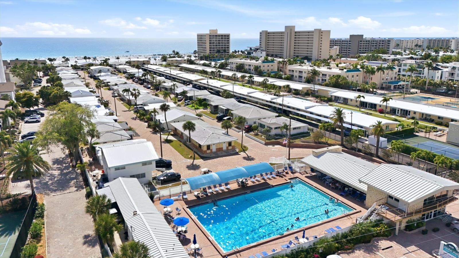 PROVINCIAL GARDENS - Residential