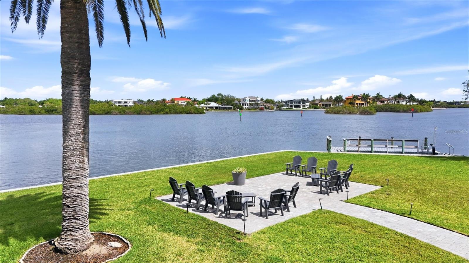 PROVINCIAL GARDENS - Residential