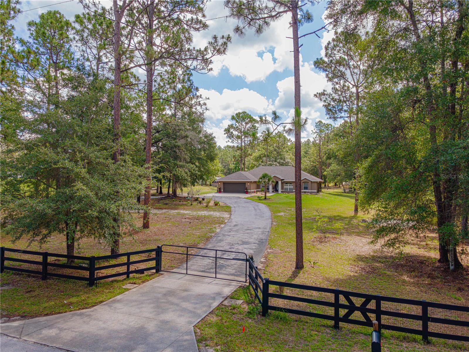 5615 SW 186TH COURT