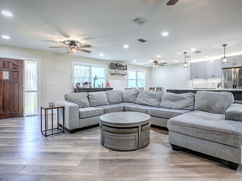 Tiny photo for 111 Cardinal Lane, Eustis, FL 32726 (MLS # G5109605)