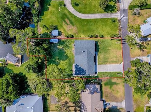 Tiny photo for 111 Cardinal Lane, Eustis, FL 32726 (MLS # G5109605)