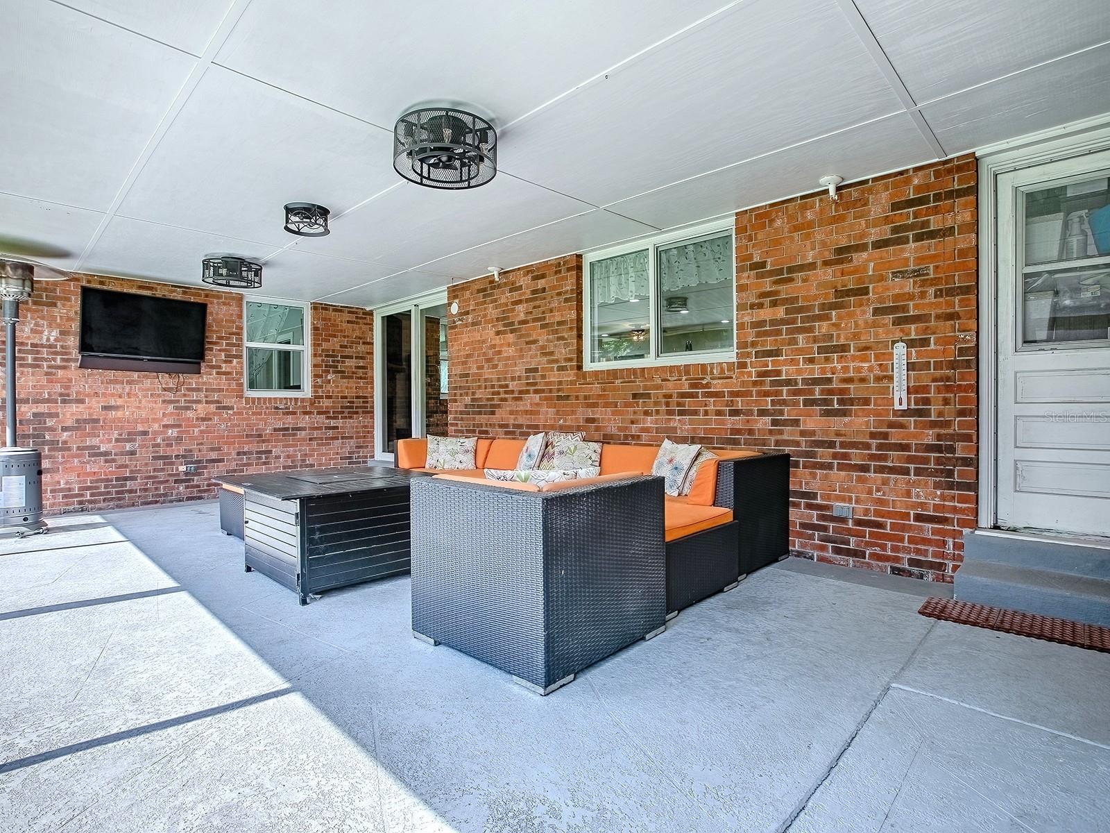 TROPICAL SHORES SUB - Residential