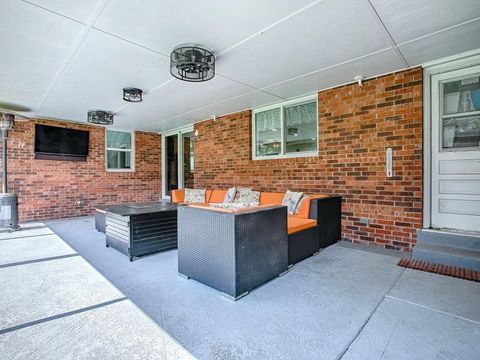 Tiny photo for 111 Cardinal Lane, Eustis, FL 32726 (MLS # G5109605)