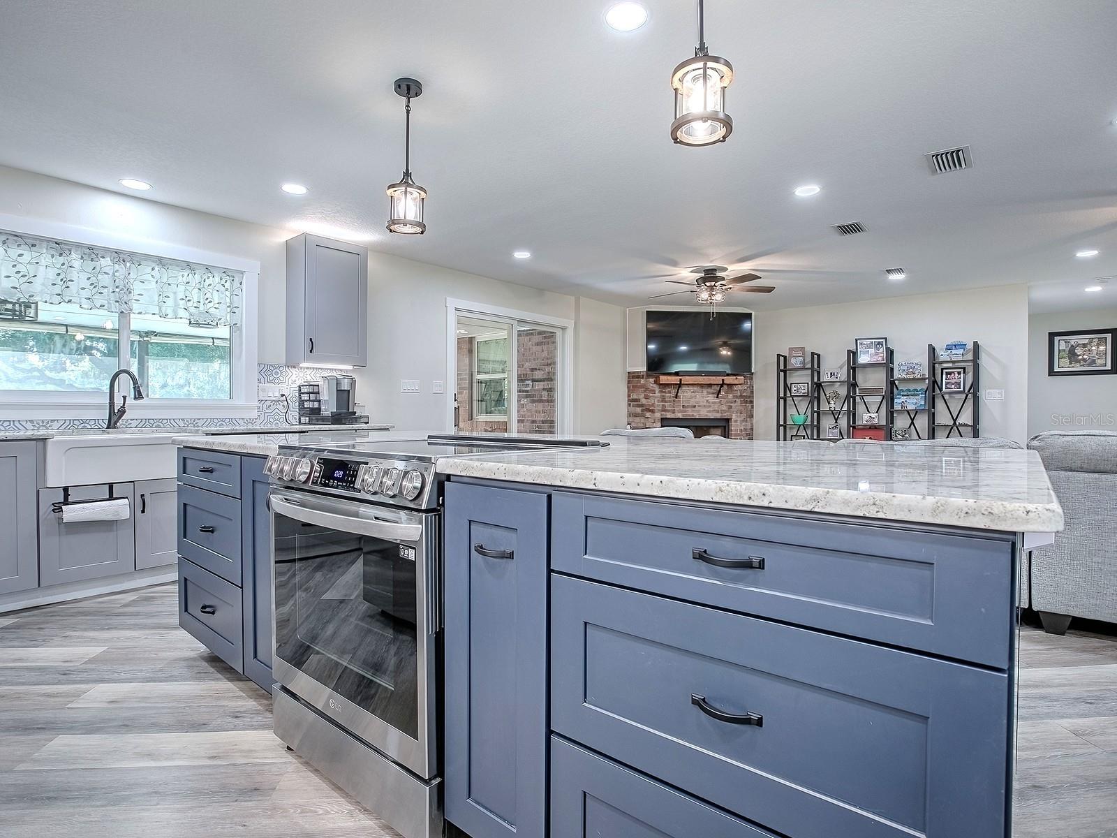 TROPICAL SHORES SUB - Residential