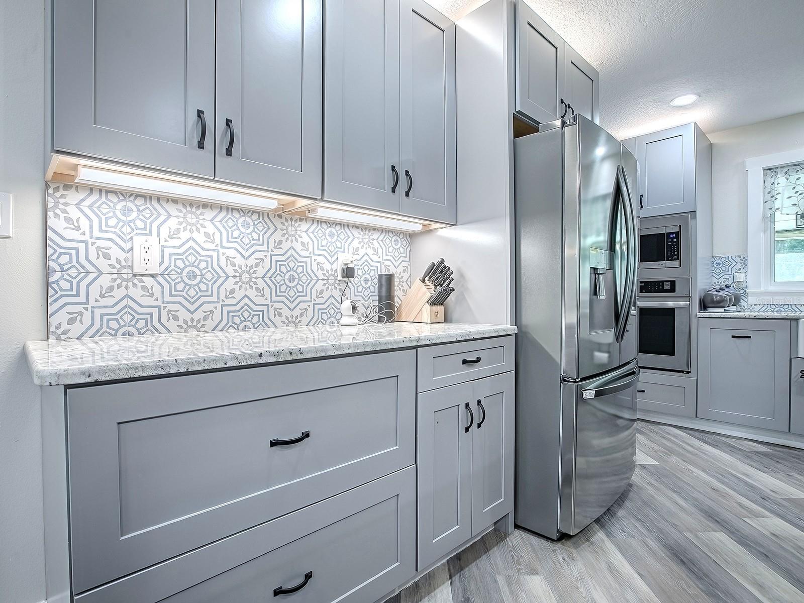 TROPICAL SHORES SUB - Residential