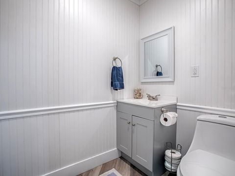 Tiny photo for 111 Cardinal Lane, Eustis, FL 32726 (MLS # G5109605)