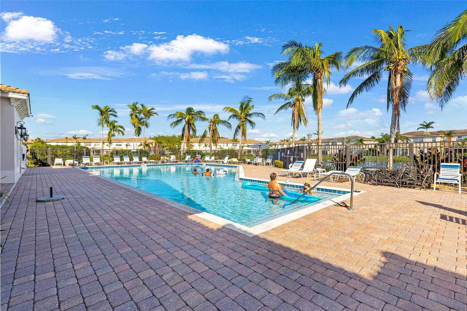 SAN SIMEON PH 01 - Residential