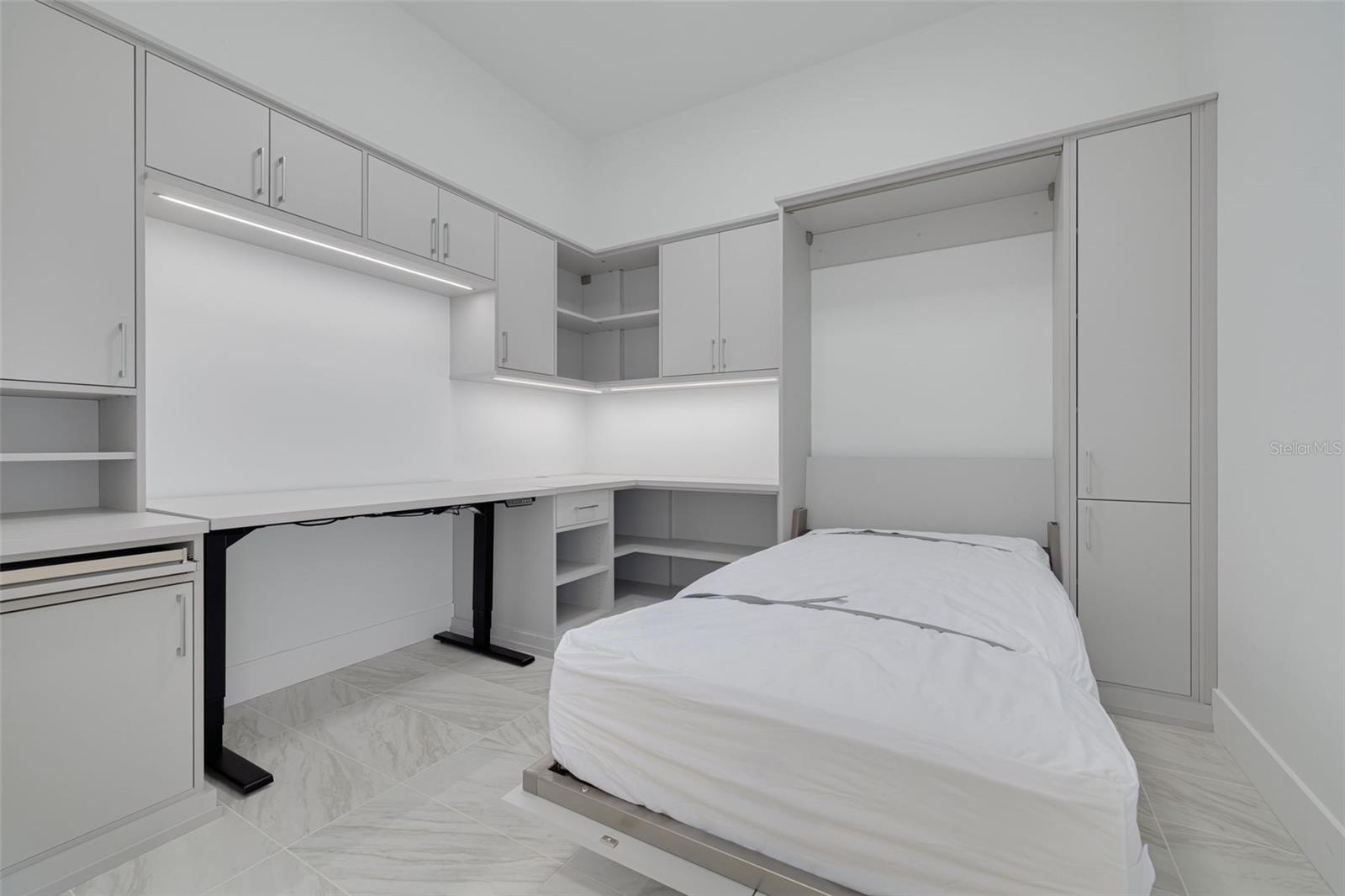 REFLECTION CONDO - Residential Lease