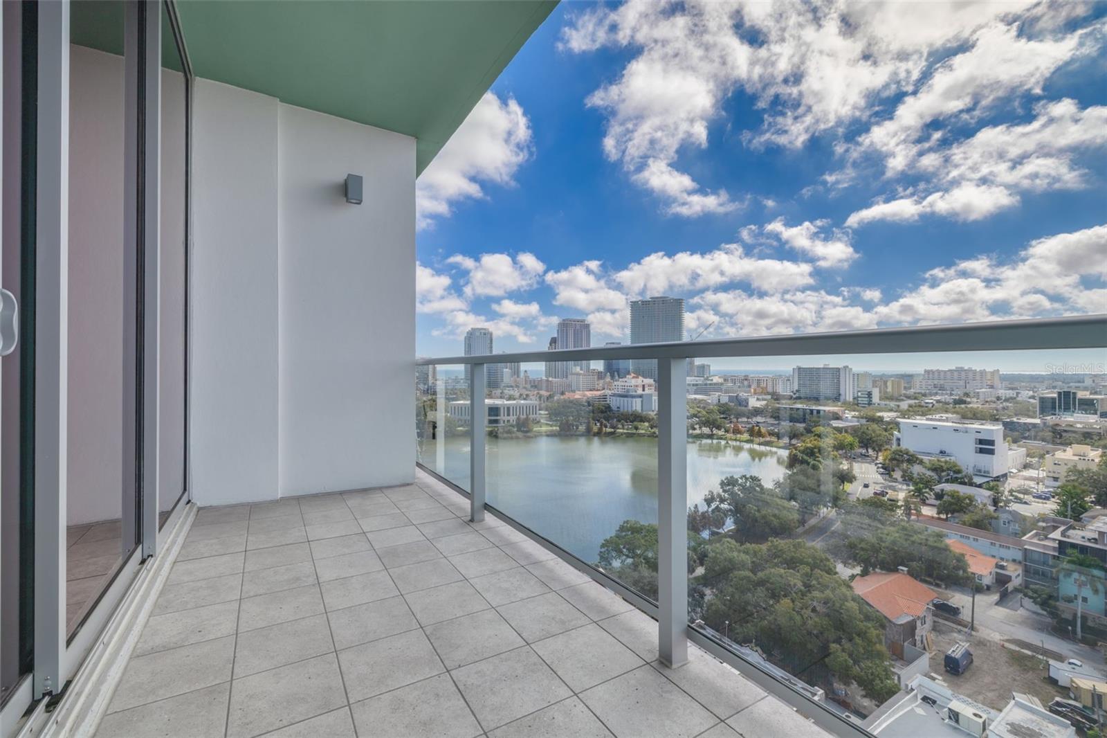 REFLECTION CONDO - Residential Lease