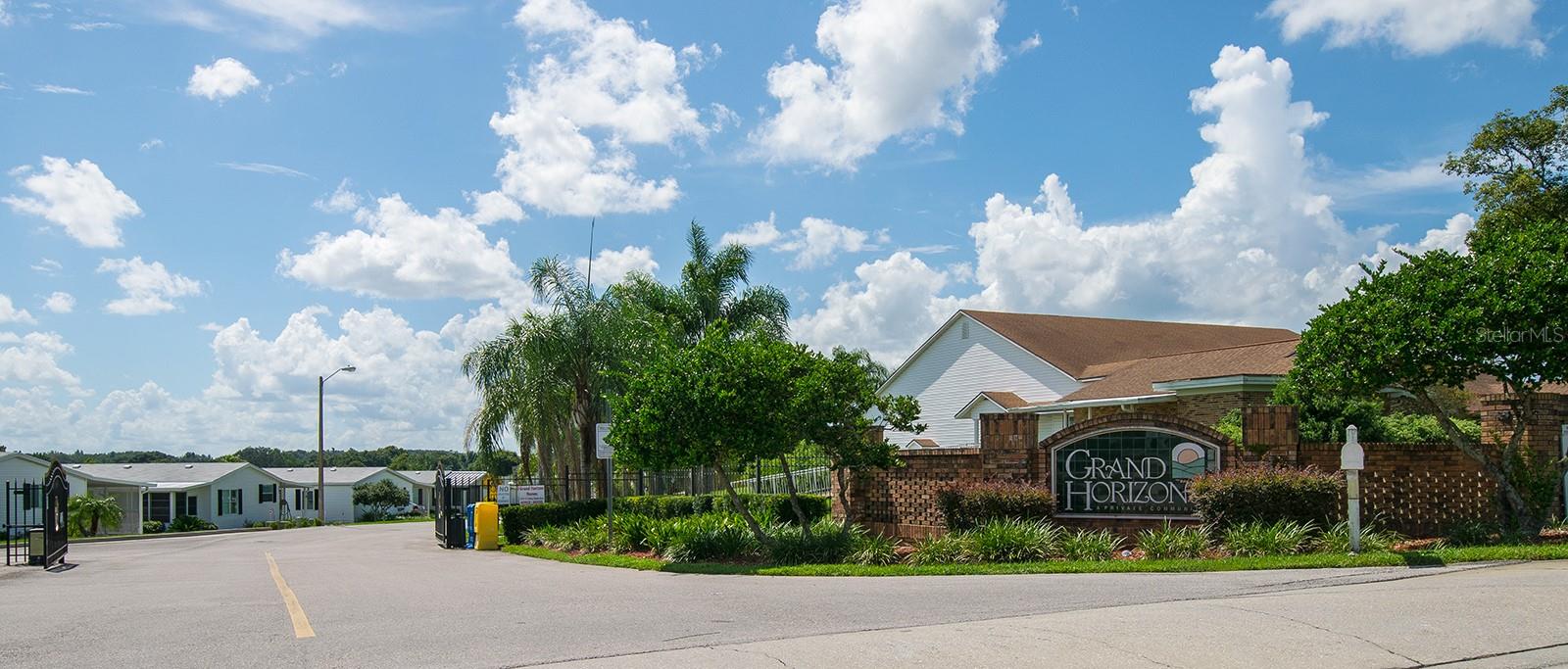 GRAND HORIZONS - Residential