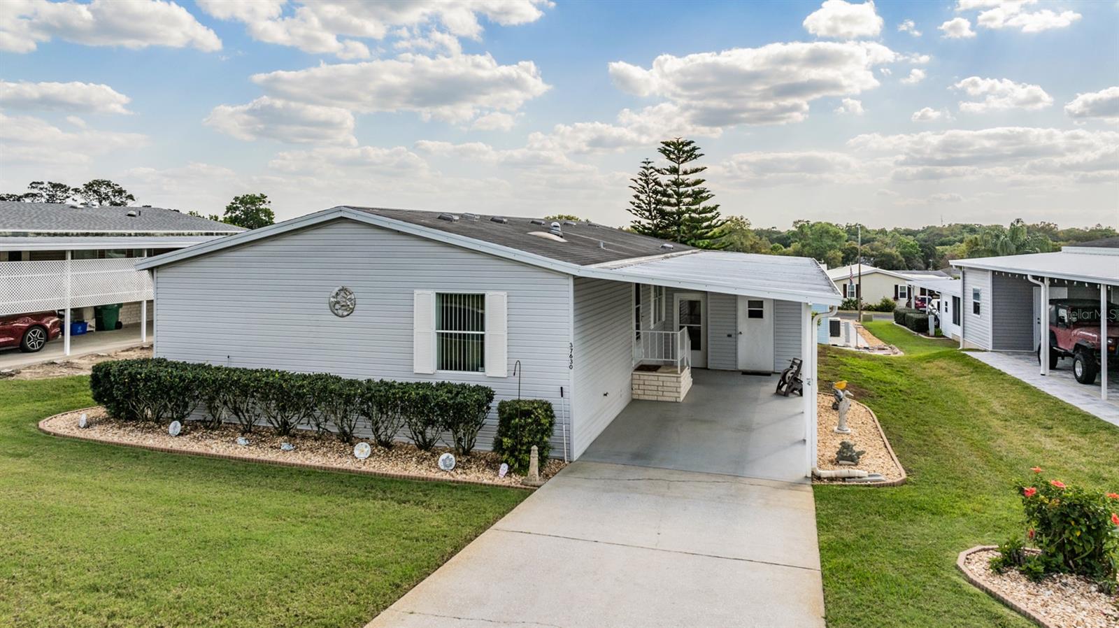 GRAND HORIZONS - Residential