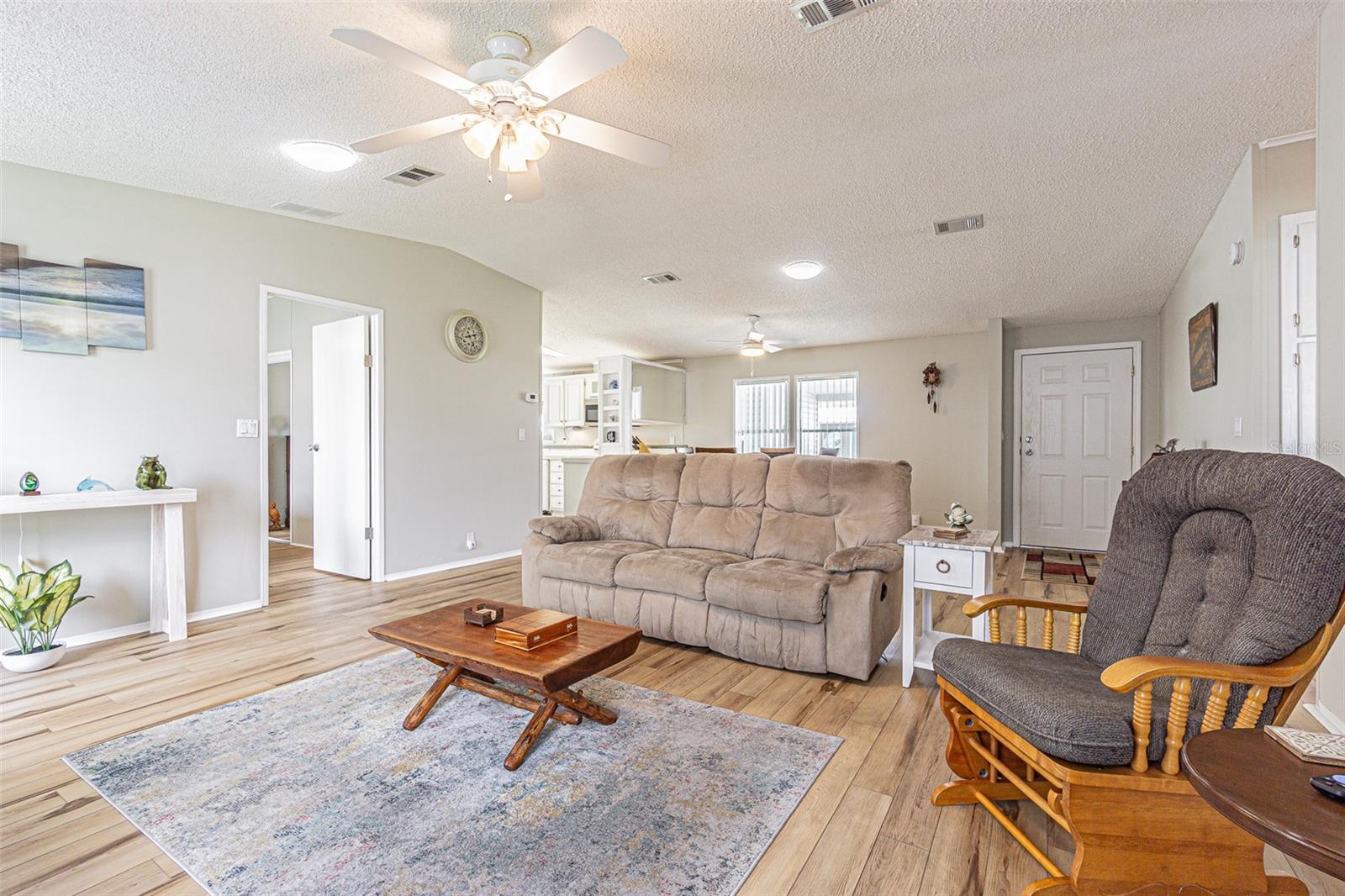 GRAND HORIZONS - Residential