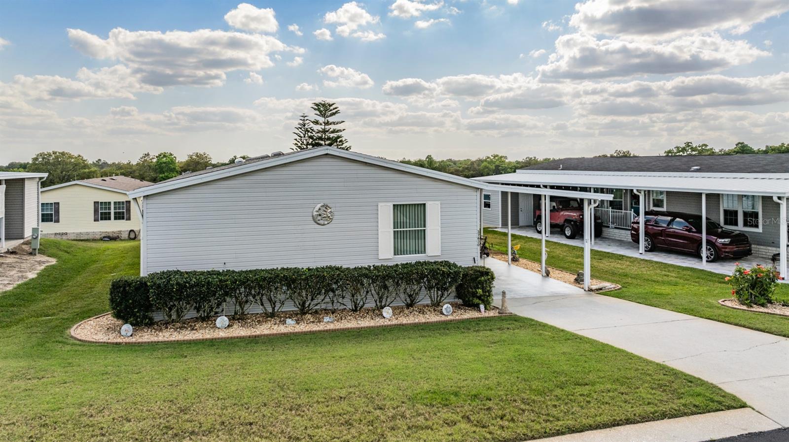 GRAND HORIZONS - Residential