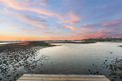 A home in CEDAR KEY