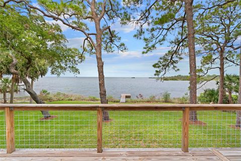 A home in CEDAR KEY