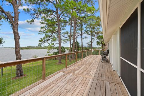 A home in CEDAR KEY