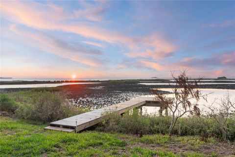 A home in CEDAR KEY