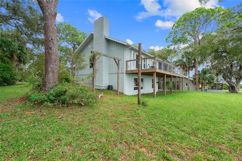 A home in CEDAR KEY