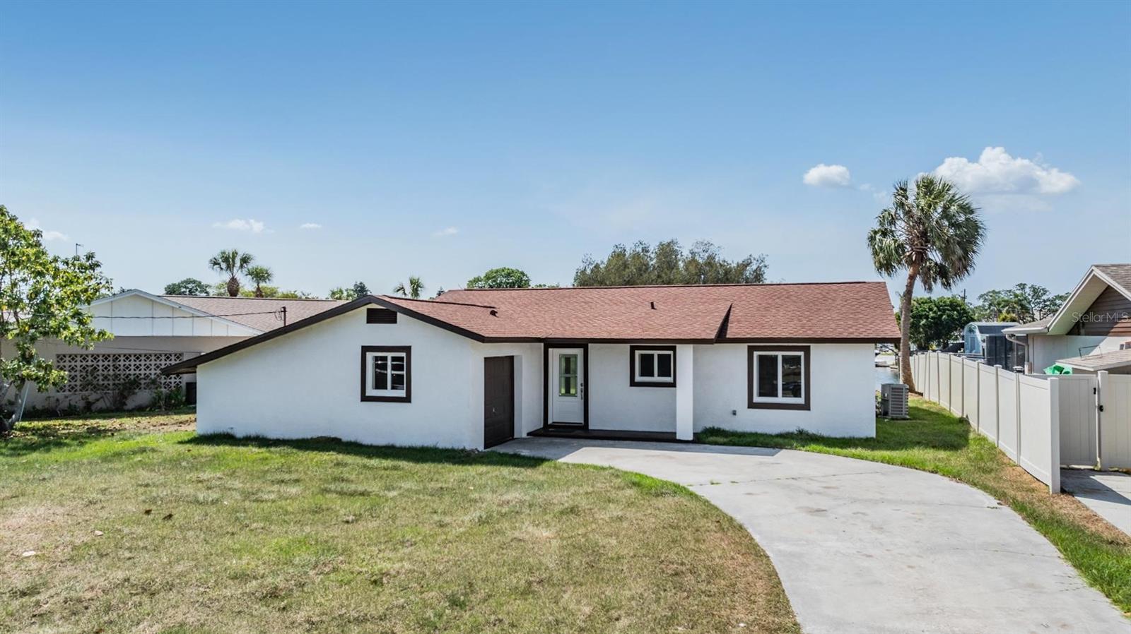 BAY CREST PARK UNIT 01 - Residential