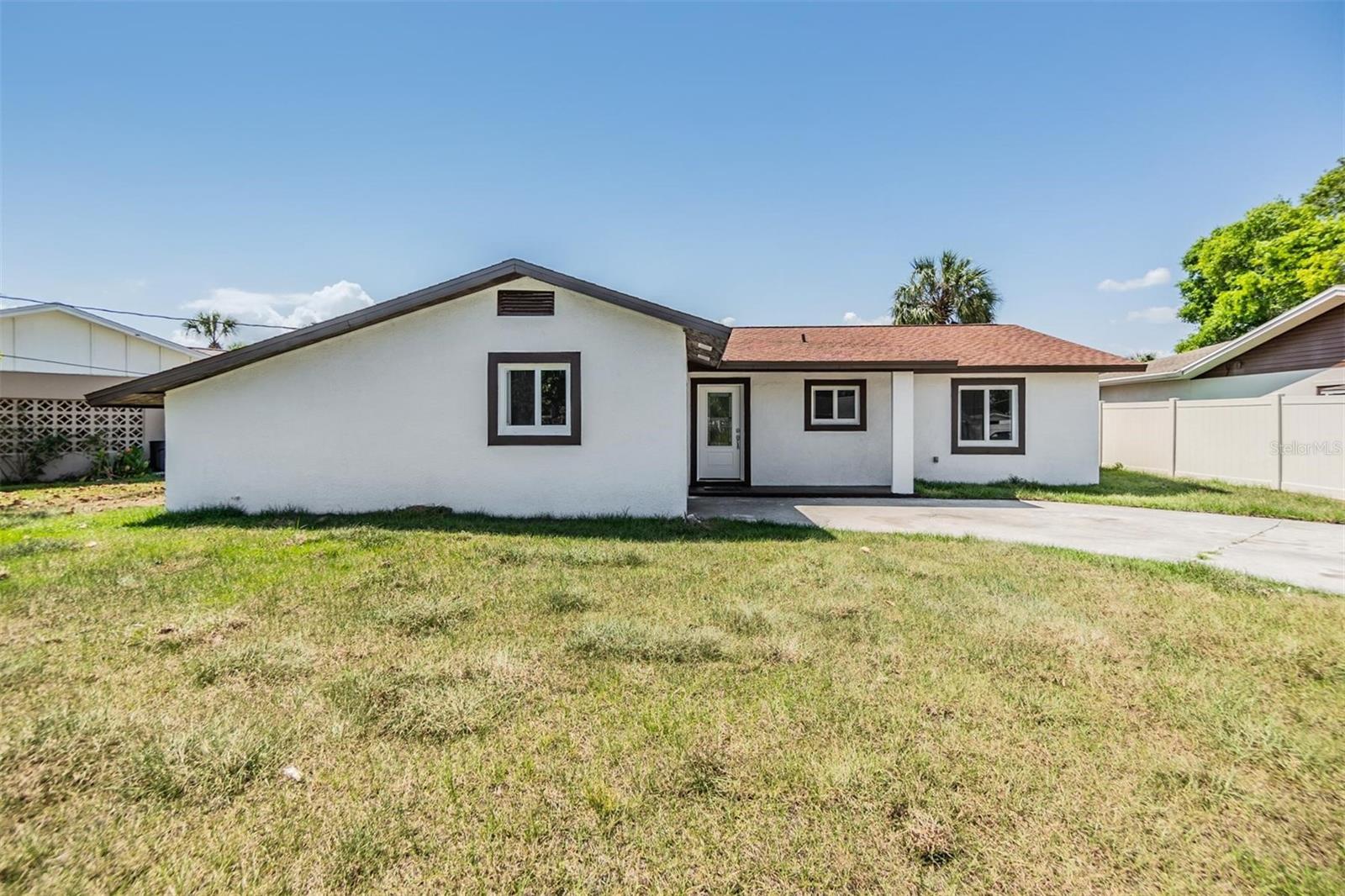 BAY CREST PARK UNIT 01 - Residential