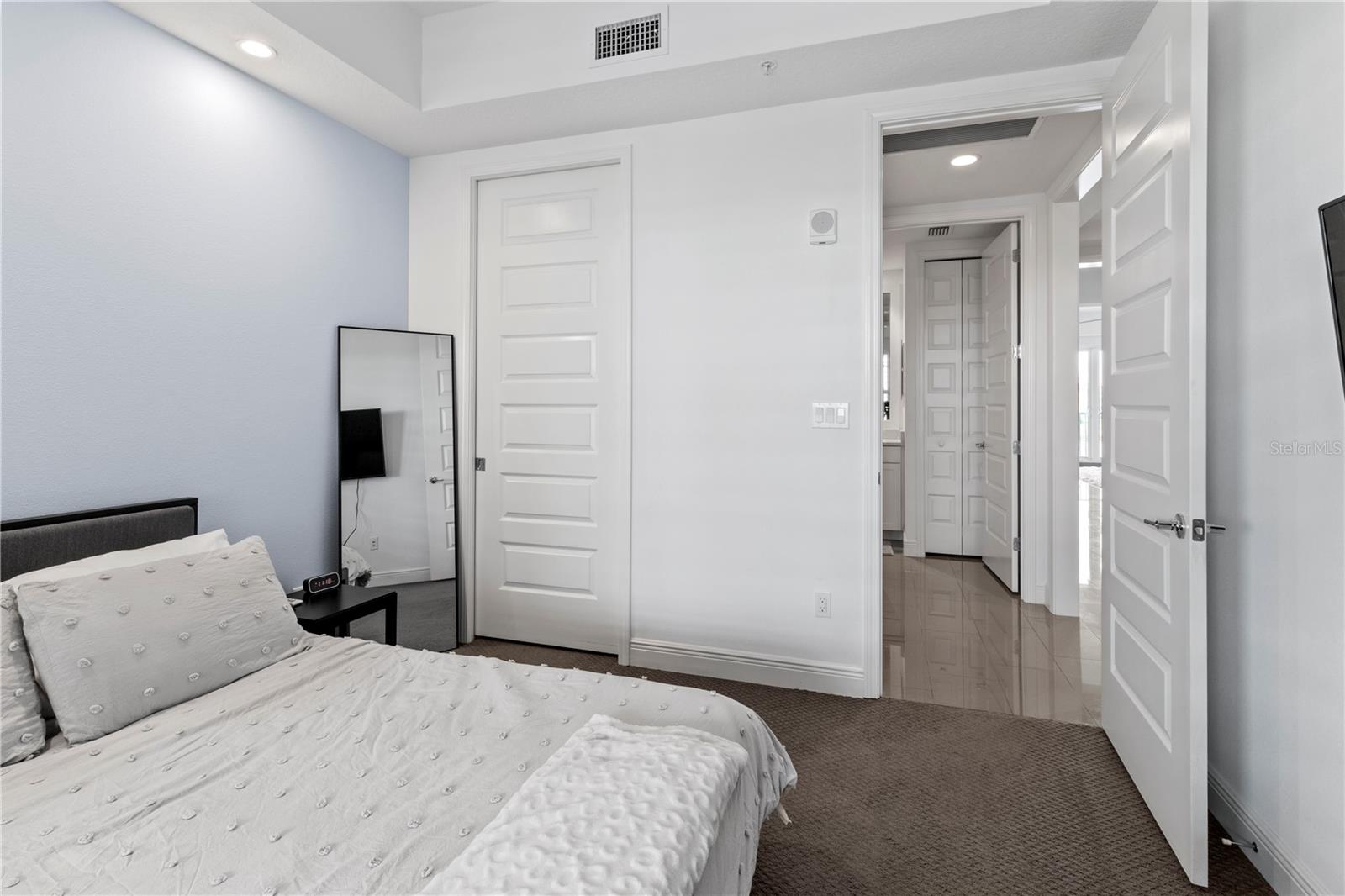 WATERFRONT AT MAIN STREET PH 2 - Residential Lease