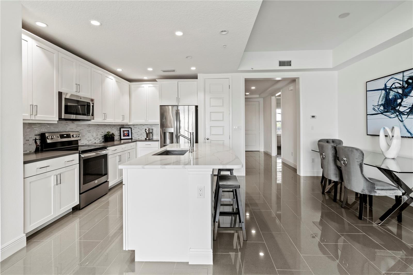 WATERFRONT AT MAIN STREET PH 2 - Residential Lease