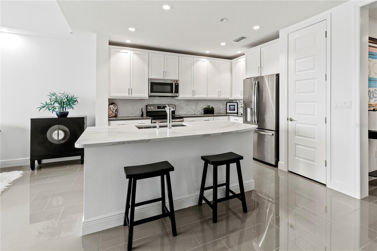 WATERFRONT AT MAIN STREET PH 2 - Residential Lease