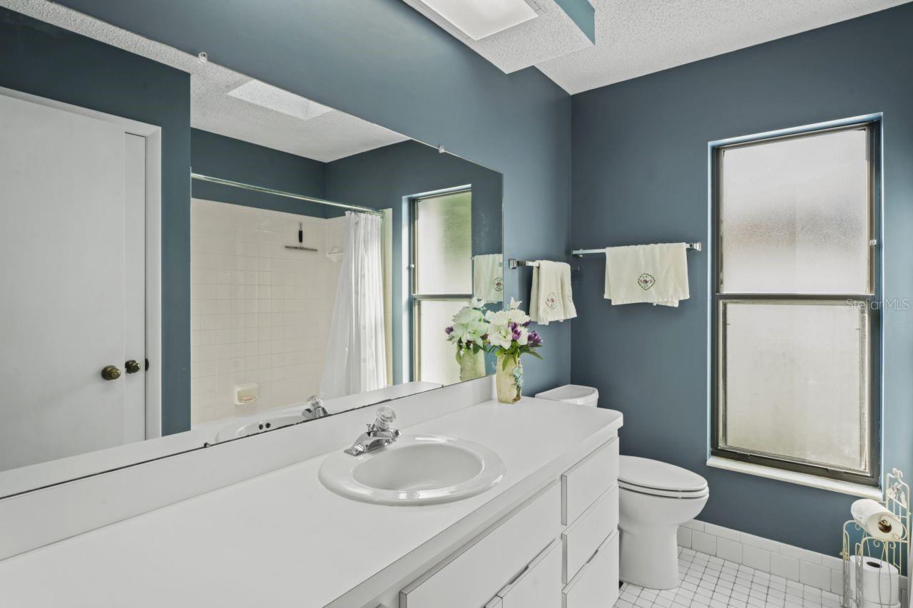 EMBASSY HILLS - Residential