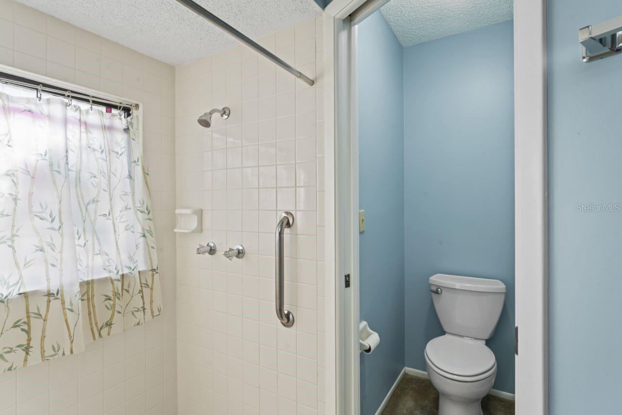 EMBASSY HILLS - Residential