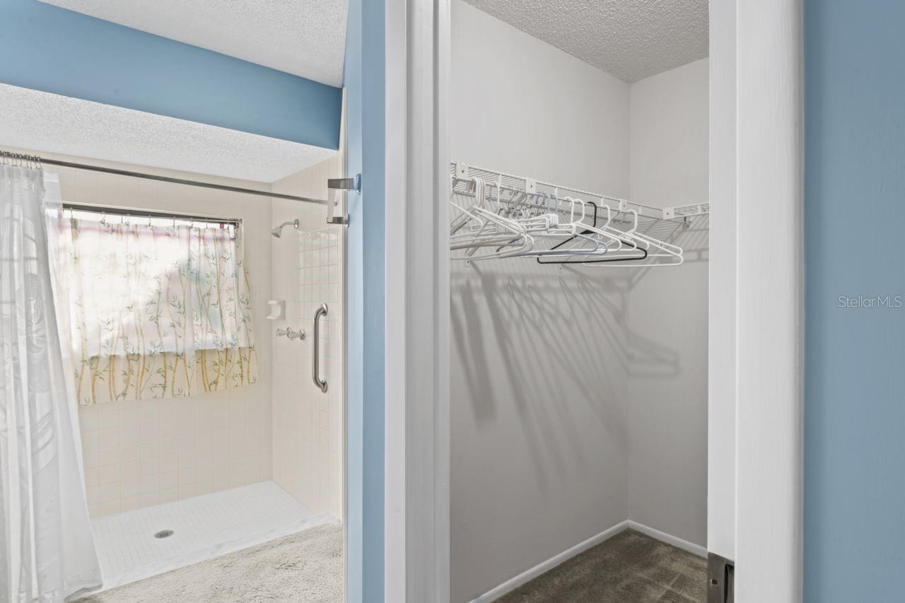 EMBASSY HILLS - Residential