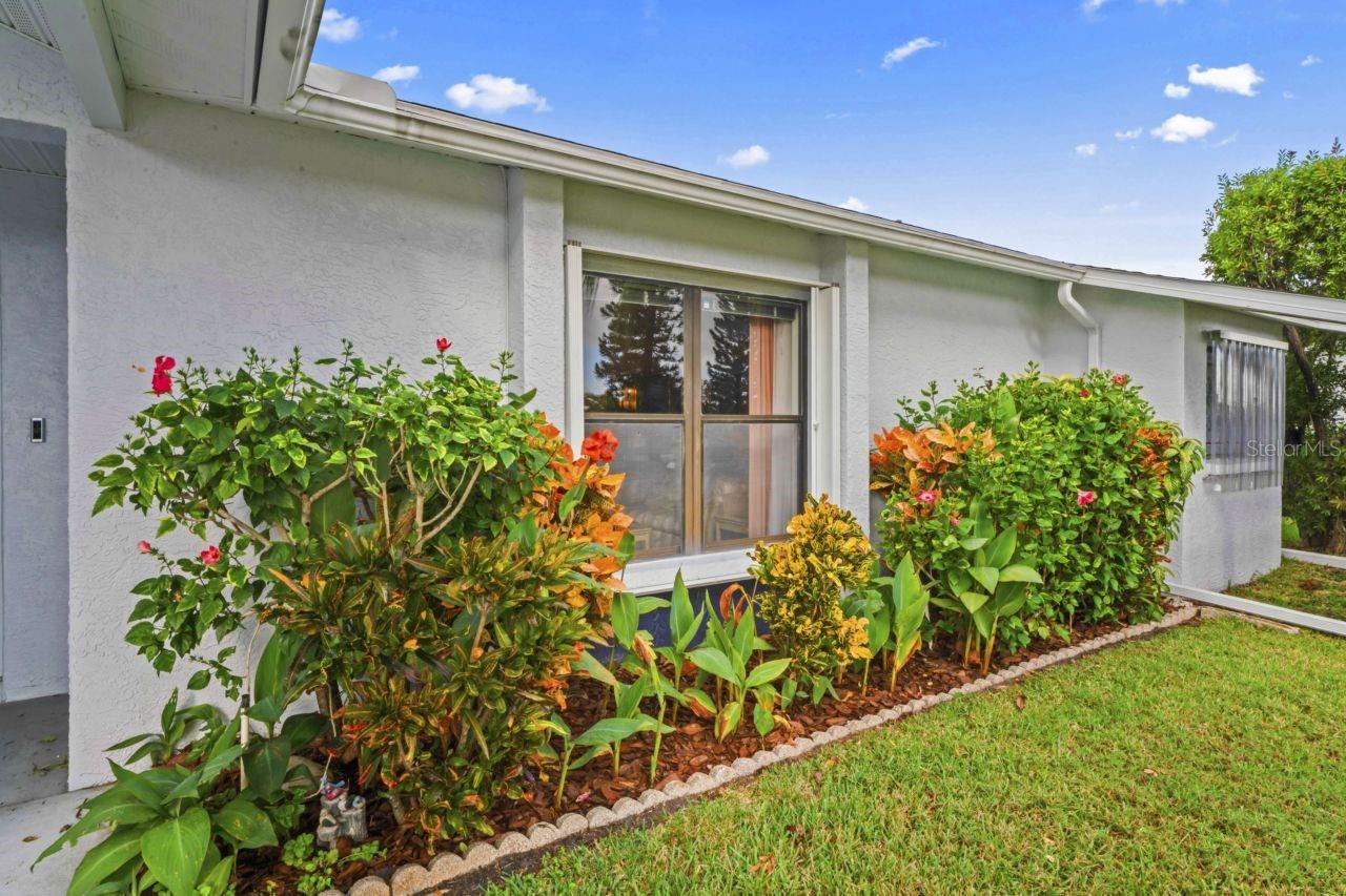 EMBASSY HILLS - Residential