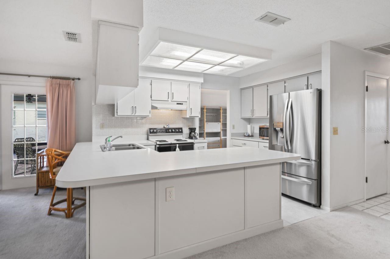 EMBASSY HILLS - Residential