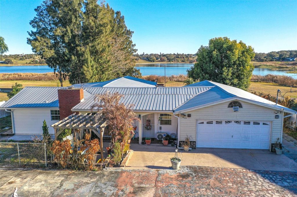 Photo of 130 Ribbon Parkway, Lake Wales, FL 33898 (MLS # L4959747)