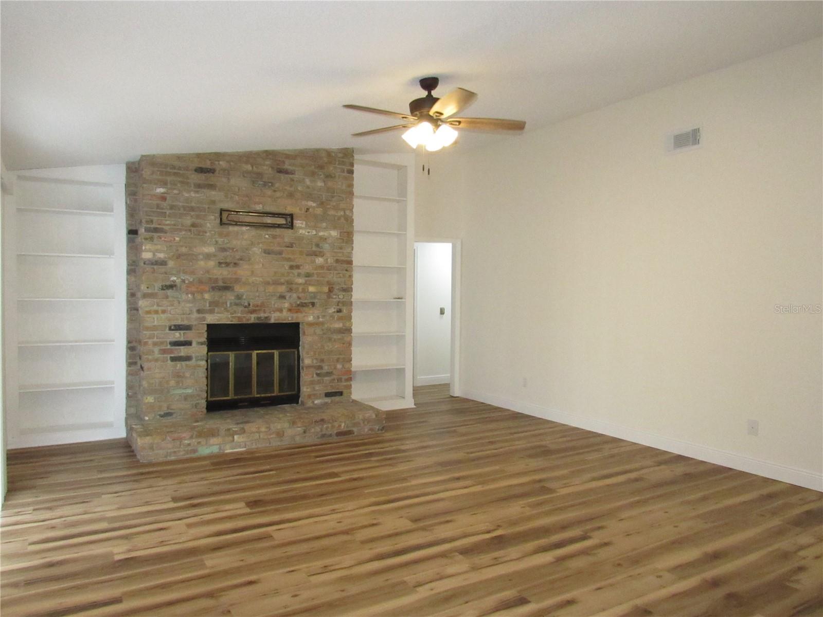 7433 WETHERSFIELD DRIVE