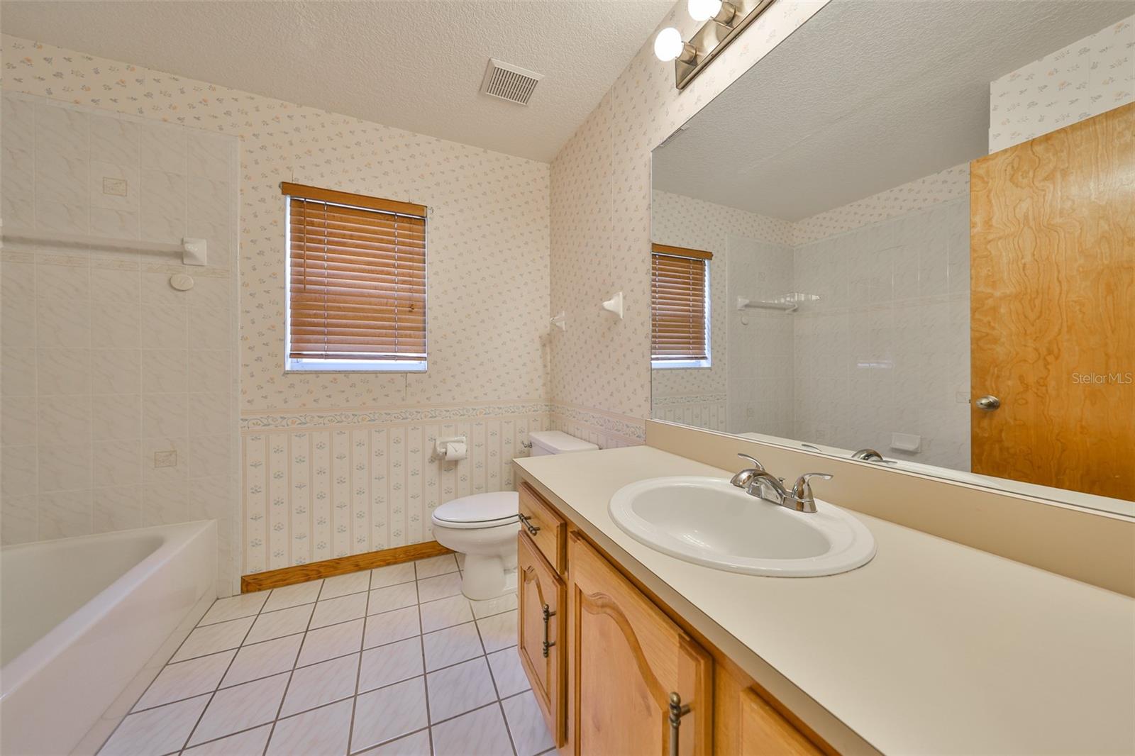 ASHLEY OAKS UNIT 2 - Residential