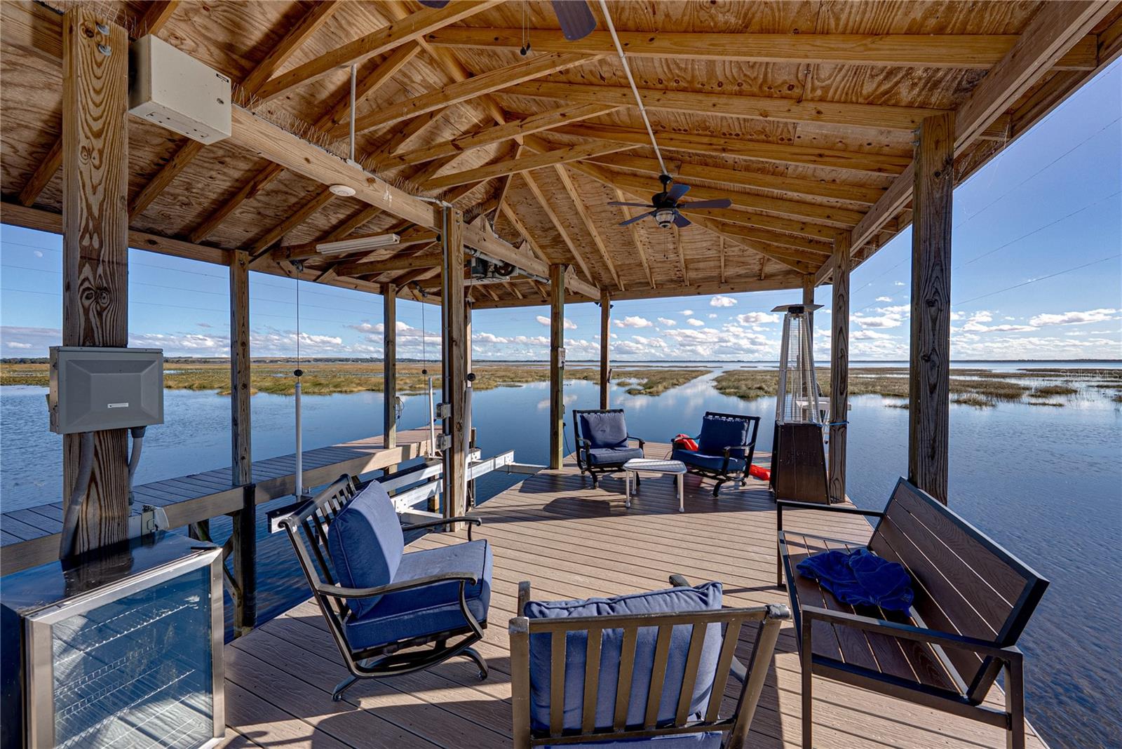 CROOKED LAKE PARK TR 03 - Residential