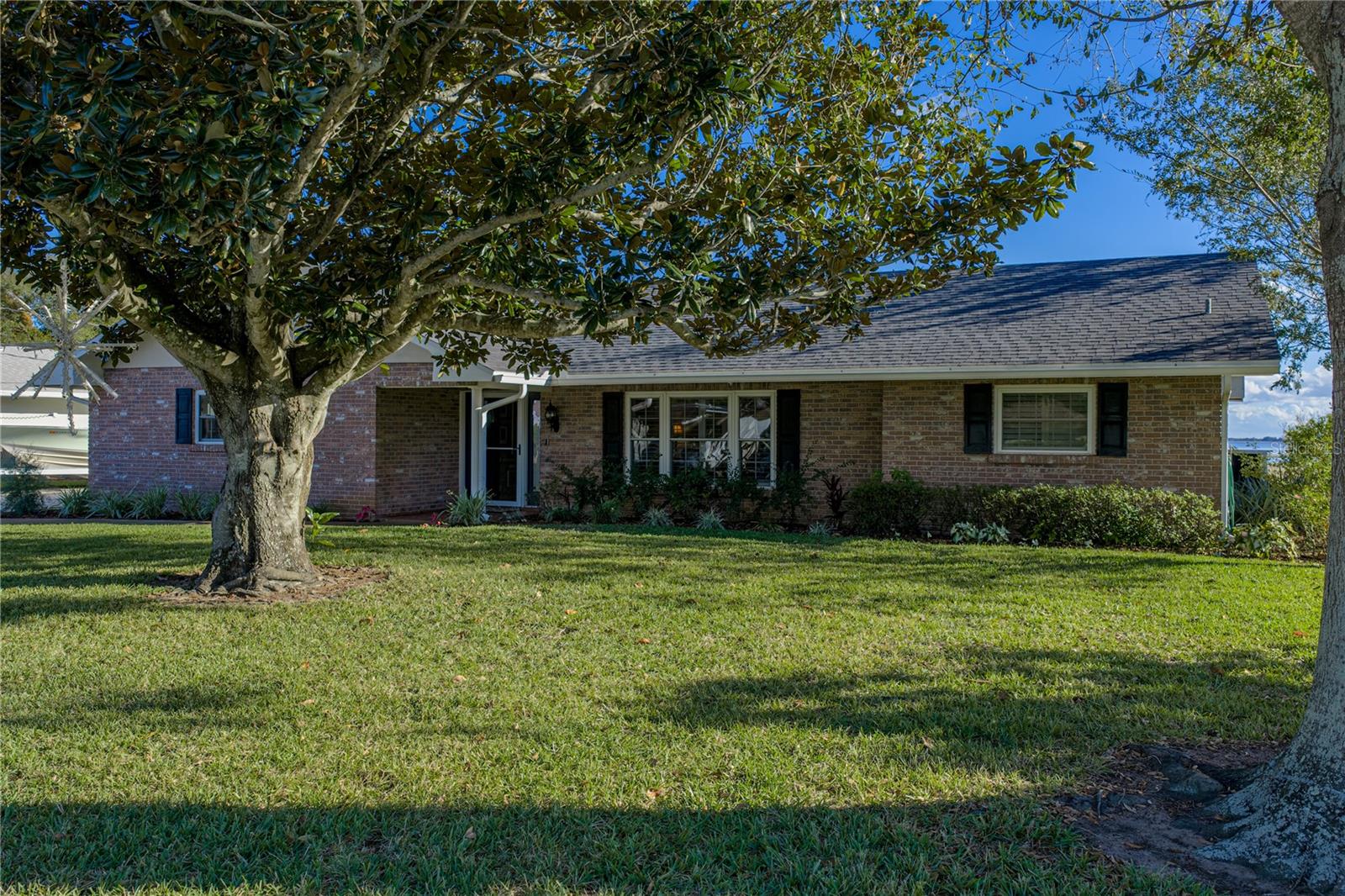 CROOKED LAKE PARK TR 03 - Residential