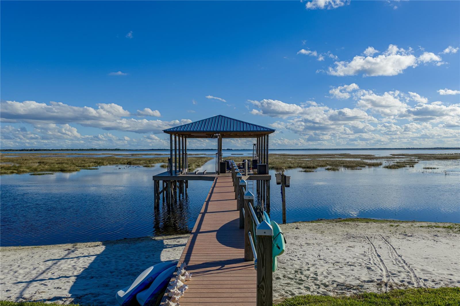 CROOKED LAKE PARK TR 03 - Residential