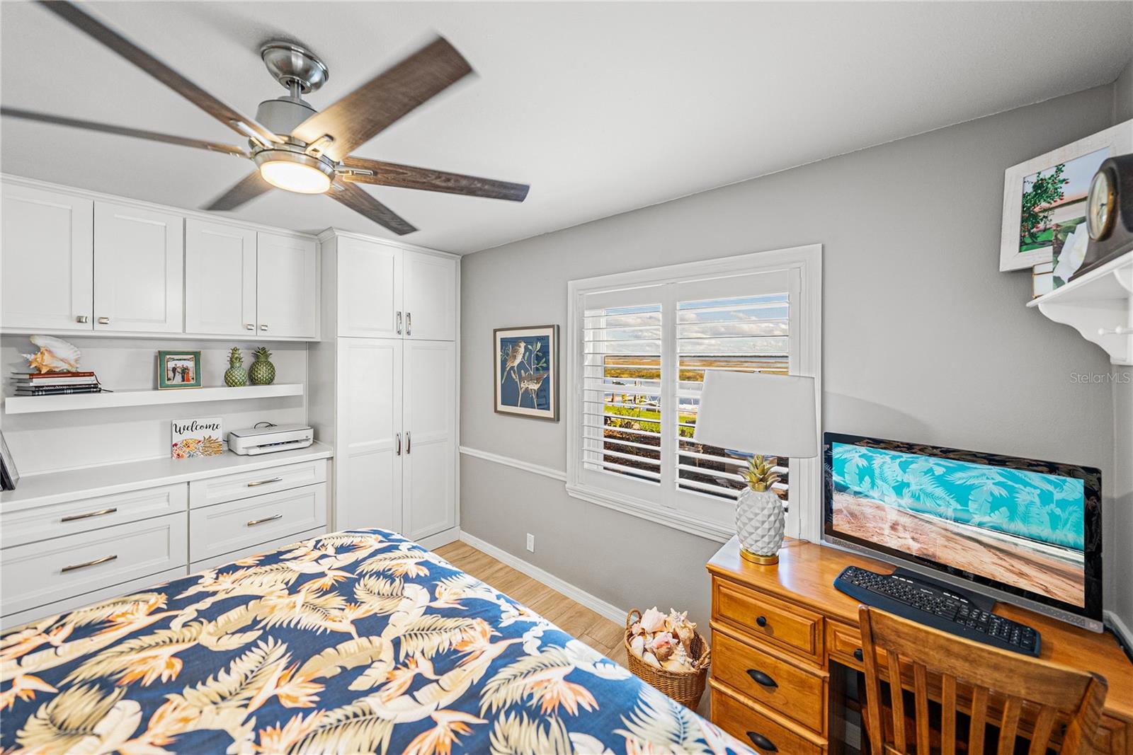 CROOKED LAKE PARK TR 03 - Residential