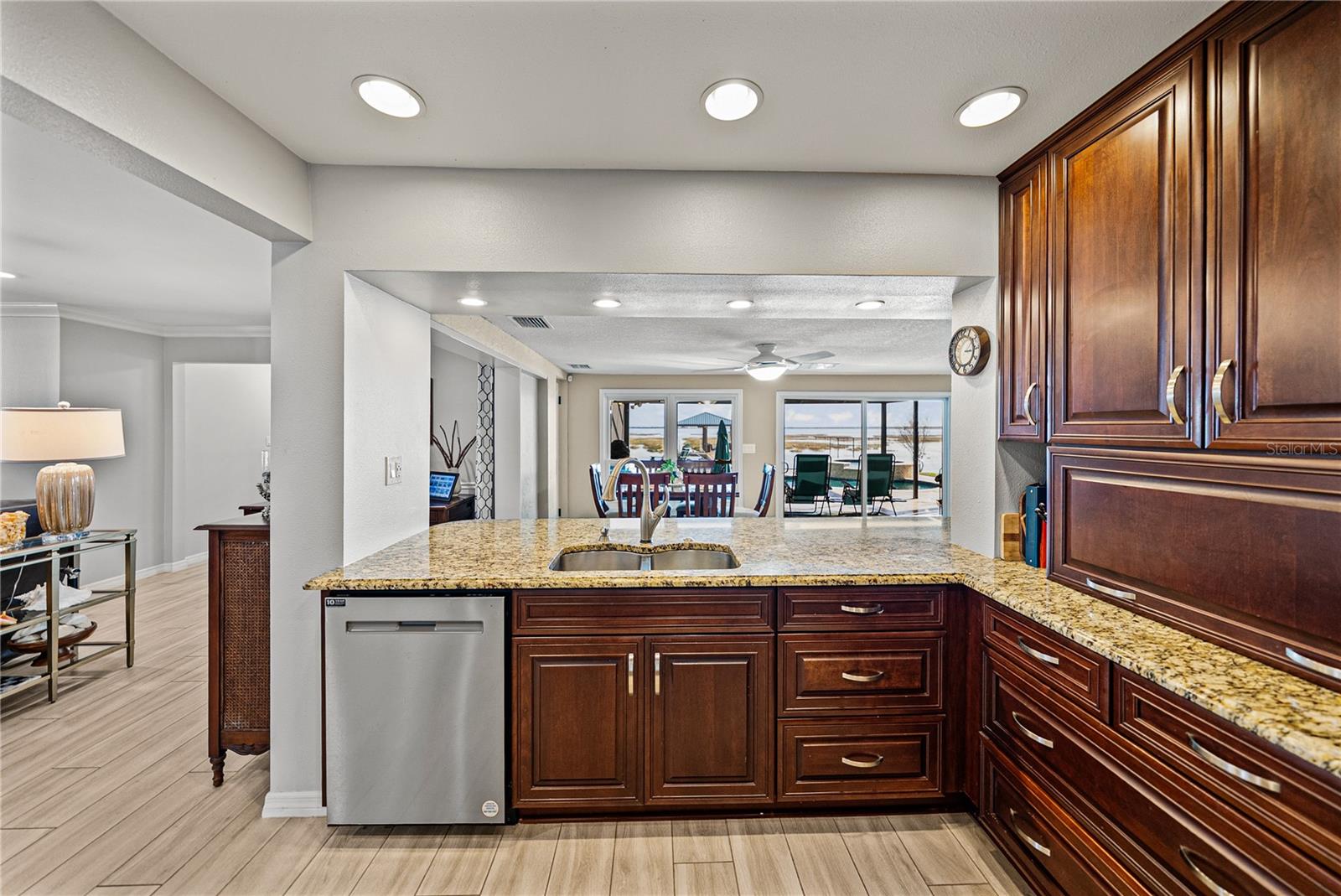 CROOKED LAKE PARK TR 03 - Residential