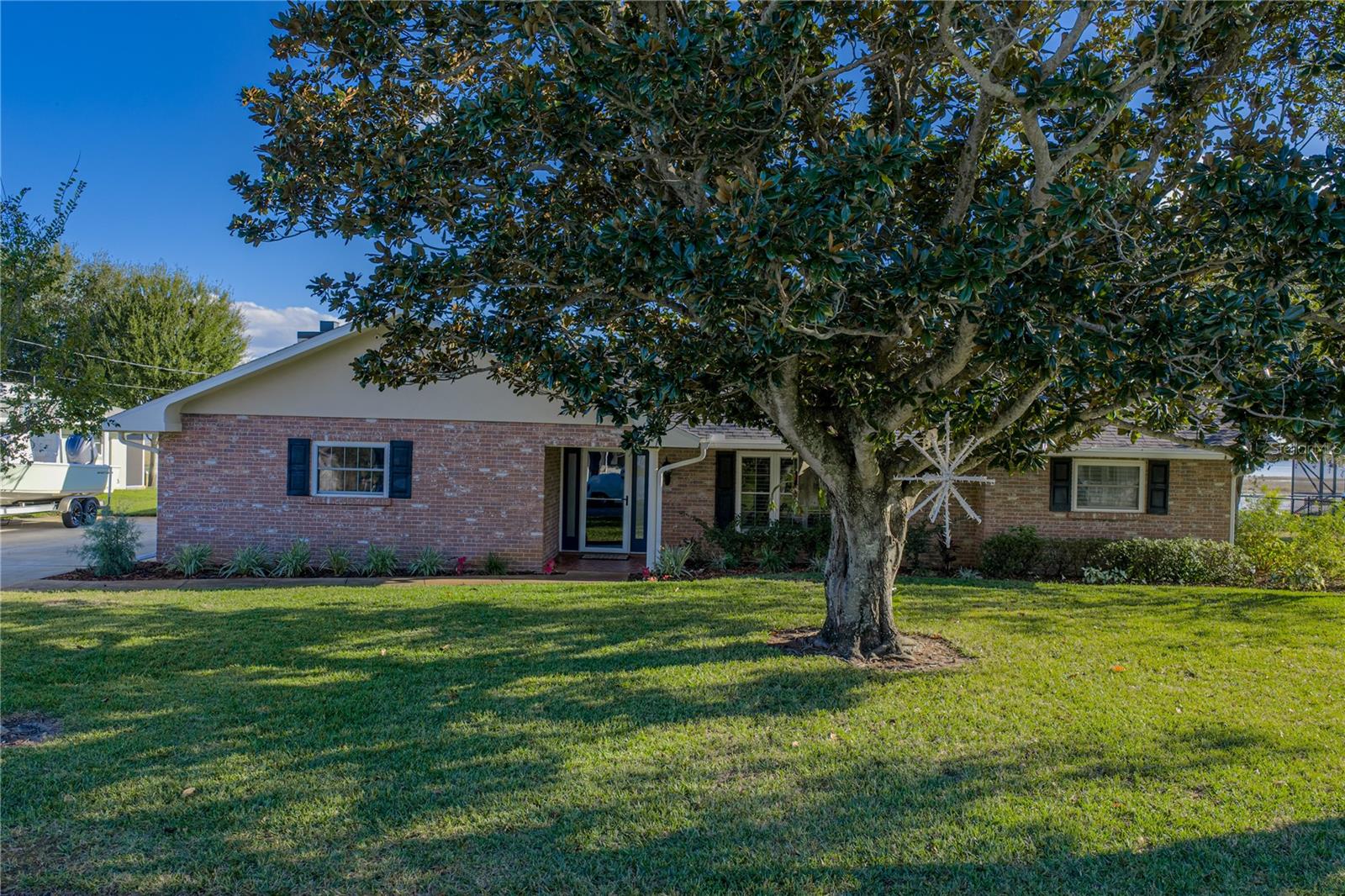 CROOKED LAKE PARK TR 03 - Residential